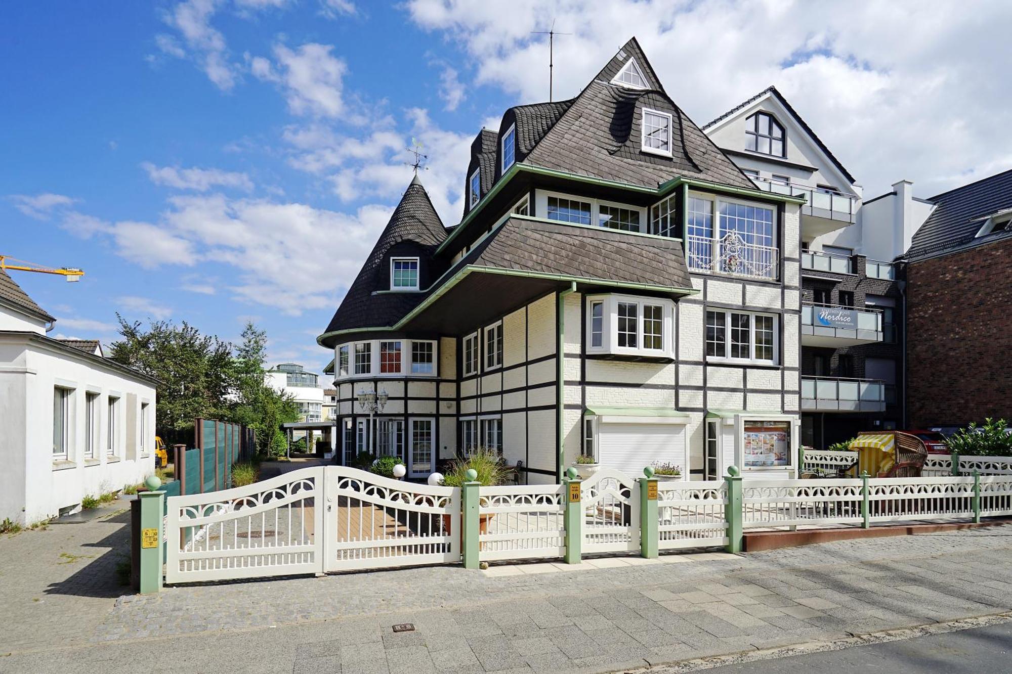 Hotel Appartement Landhaus Stutzi - Hotel Strandperle Cuxhaven Exteriör bild